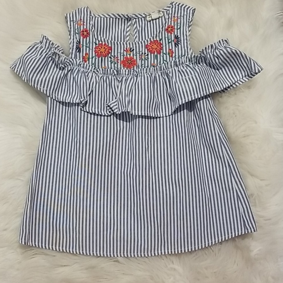 EYESHADOW GIRLS cold shoulder top - Picture 5 of 5